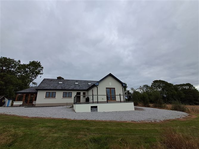 Photo 6 of 56 — Garryadeen, Grenagh, Cork