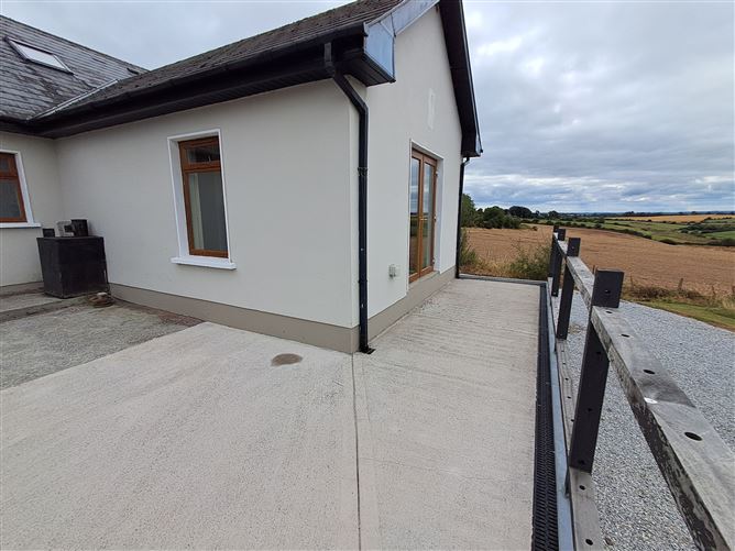 Photo 28 of 56 — Garryadeen, Grenagh, Cork