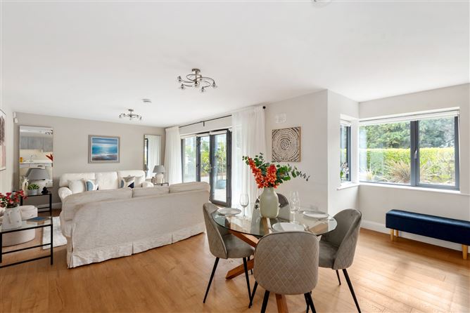 Apartment 3, Greygates Hall, Roebuck Avenue, Mount Merrion, Co. Dublin