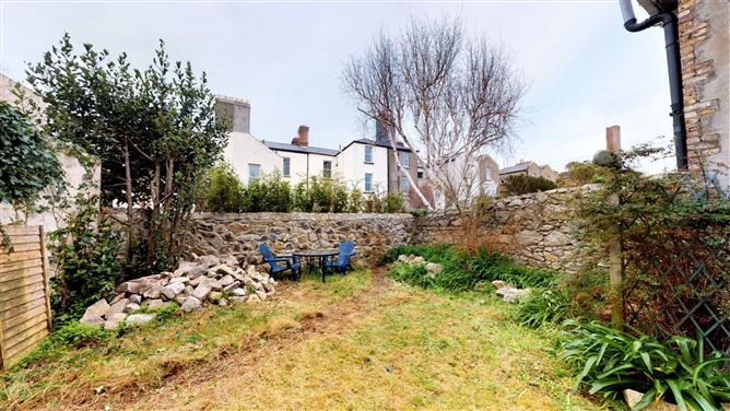 The Mews, 5 Breffni Terrace, Sandycove, County Dublin