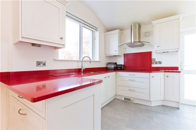 68 Highfield Park, Dundrum, Dublin 14
