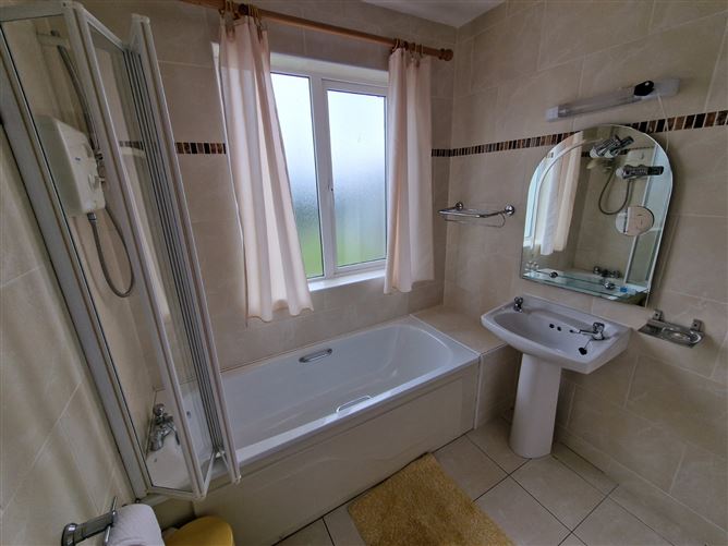 81 Ard Caoin, Gort Road, Ennis, Co. Clare
