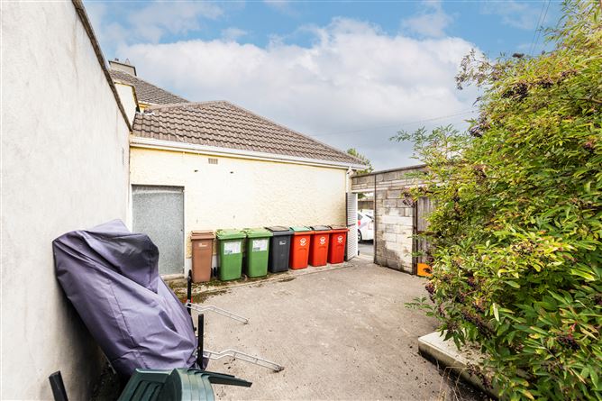 94 GLASANAON ROAD (plus Corner Garden), Finglas, Dublin 11