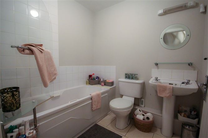 3 Ros Alainn Kilbride Road, Blessington, Wicklow
