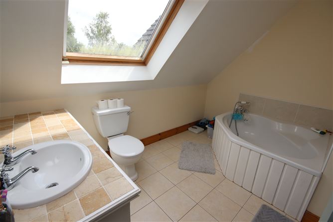 20 Oak Park, Narraghmore, Kilcullen, Kildare
