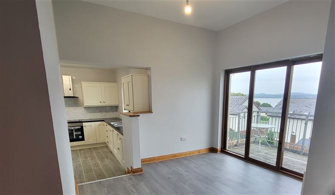 3 Shannon Cove, Dromod, Leitrim