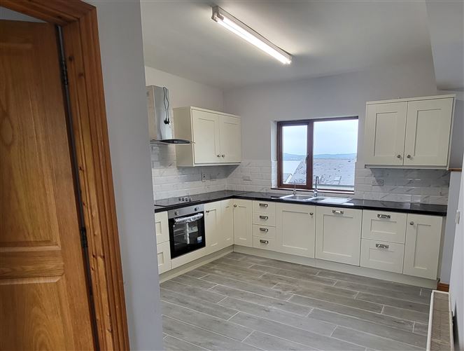 3 Shannon Cove, Dromod, Leitrim