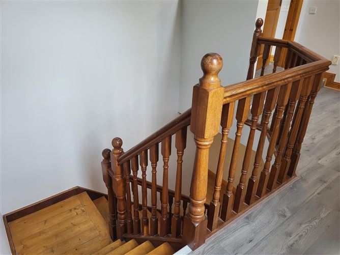 3 Shannon Cove, Dromod, Leitrim