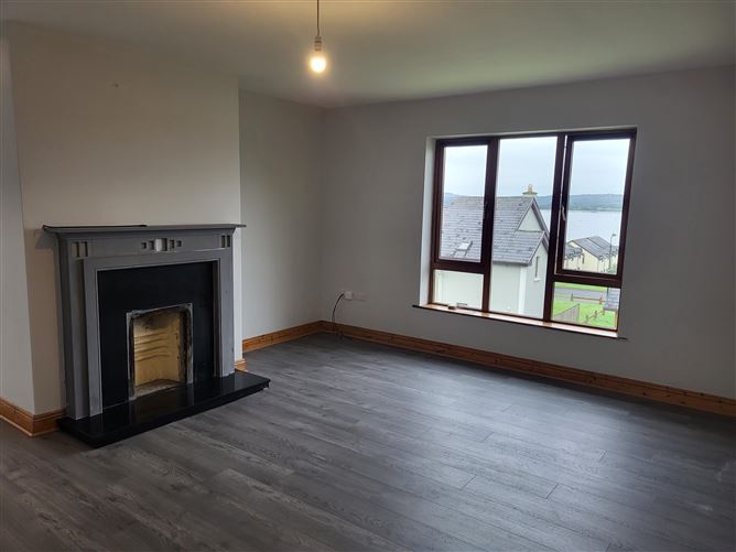 3 Shannon Cove, Dromod, Leitrim