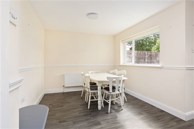 https://photos-a.propertyimages.ie/media/5/2/0/5017025/c99cc8fc-0e0f-45a3-8155-4579705ba509_l.jpg