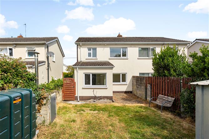 https://photos-a.propertyimages.ie/media/5/2/0/5017025/c99cc8fc-0e0f-45a3-8155-4579705ba509_l.jpg