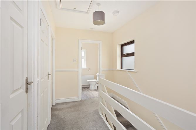 https://photos-a.propertyimages.ie/media/5/2/0/5017025/c99cc8fc-0e0f-45a3-8155-4579705ba509_l.jpg