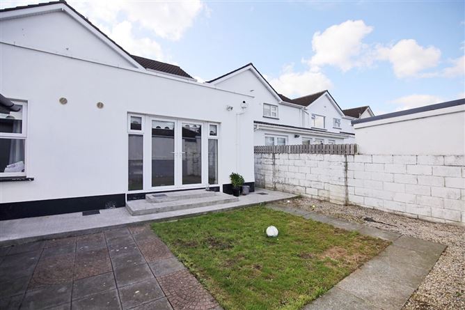 27 Castleknock Way, Castleknock, Dublin 15