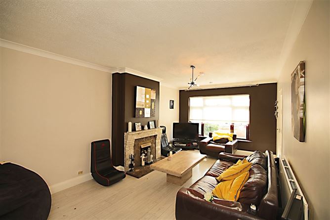 27 Castleknock Way, Castleknock, Dublin 15