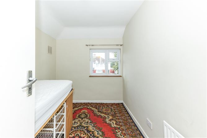 16 Shanliss Way , Santry, Dublin 9