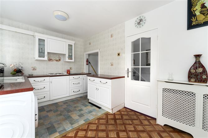 61 The Grove, Kingswood Heights, Dublin 24