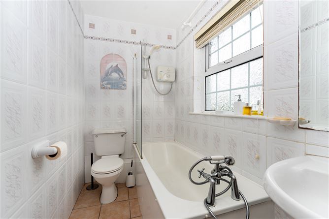 61 The Grove, Kingswood Heights, Dublin 24