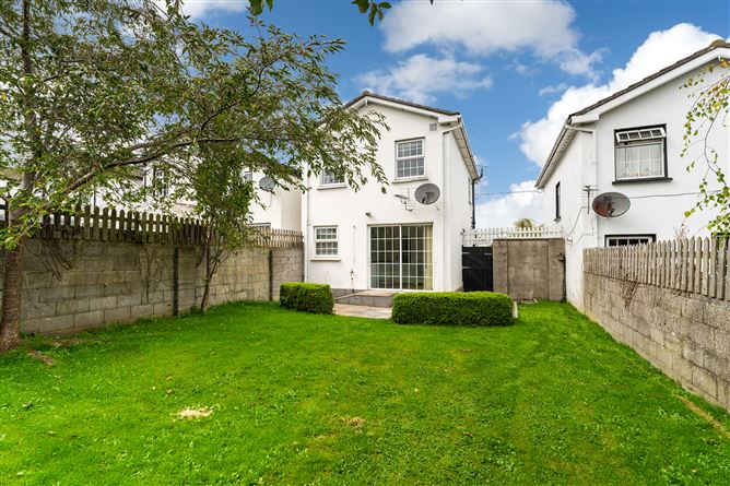 61 The Grove, Kingswood Heights, Dublin 24