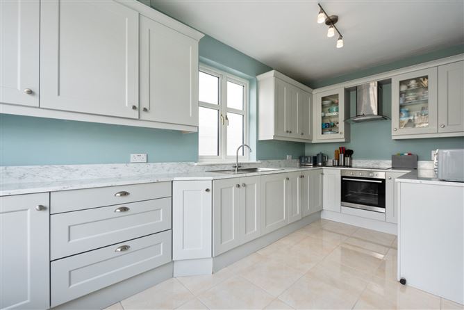 54 Brookfield Green, Kimmage, Dublin 12