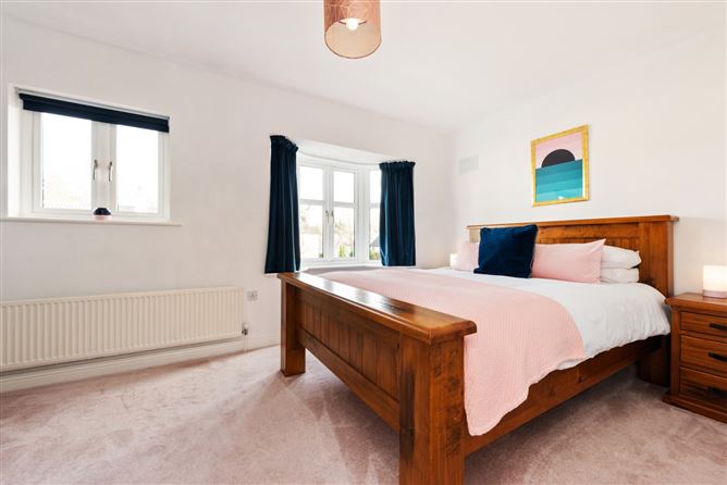 54 Brookfield Green, Kimmage, Dublin 12