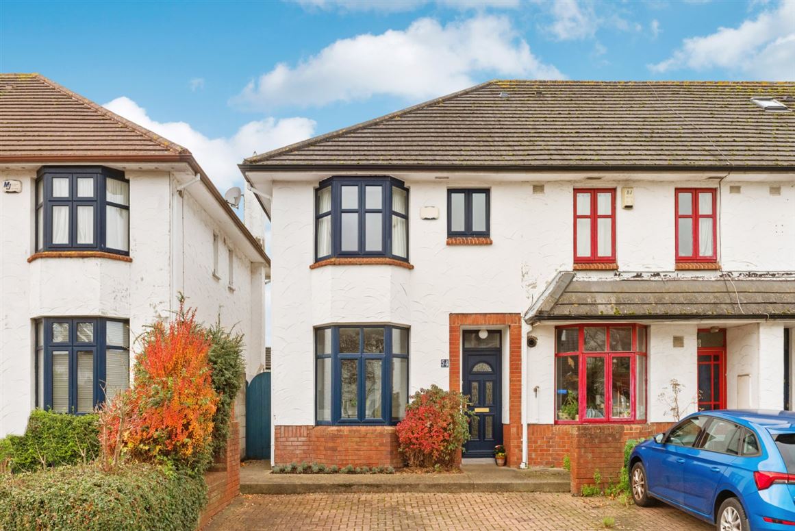 54 Brookfield Green, Kimmage, Dublin 12