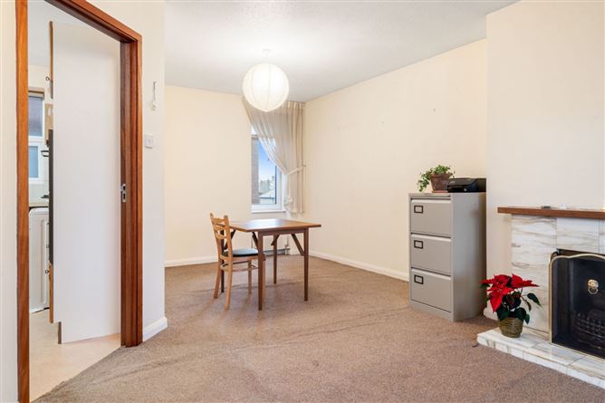 17 Alma Court, Alma Road, Monkstown, Co. Dublin