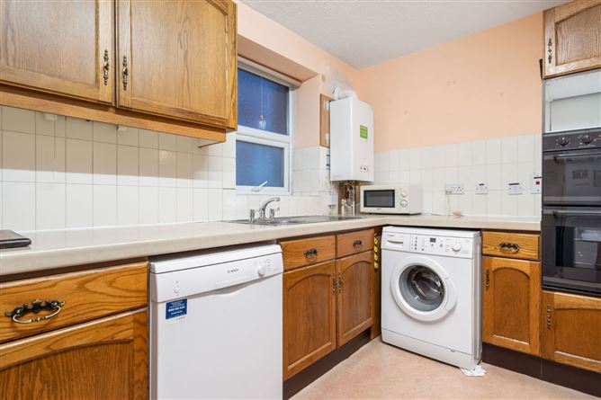 17 Alma Court, Alma Road, Monkstown, Co. Dublin