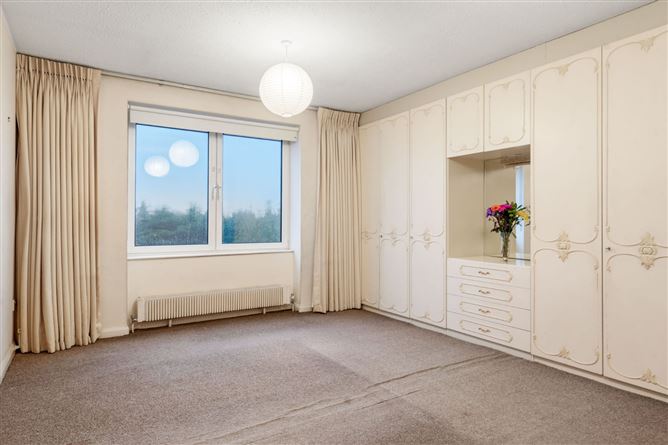 17 Alma Court, Alma Road, Monkstown, Co. Dublin