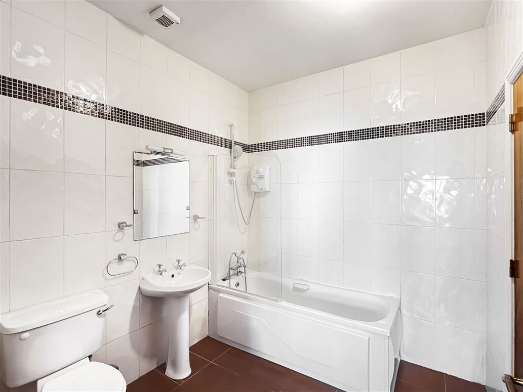 8 Coill Tire, Doughiska, Galway