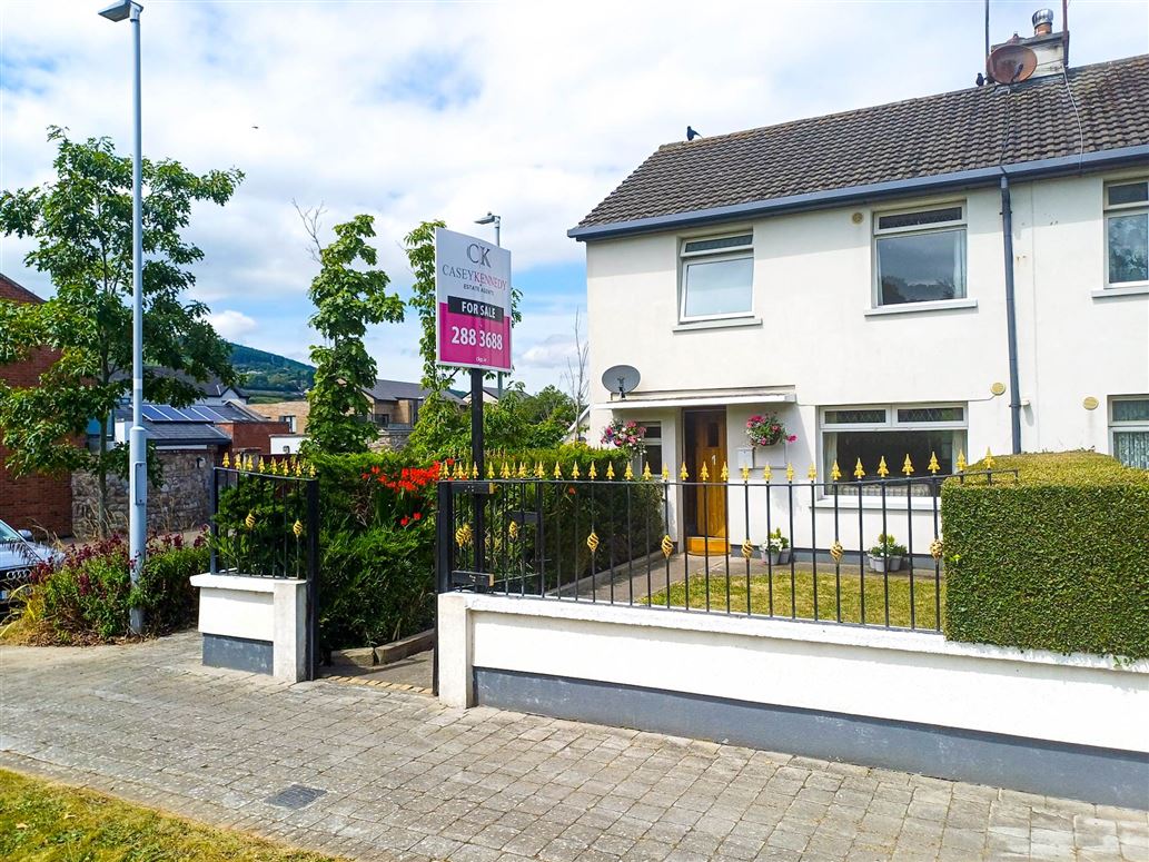 1 Cromlech Close, Glenamuck Road South, Kilternan, Dublin 18