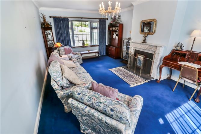 https://photos-a.propertyimages.ie/media/5/2/1/4955125/5113e809-1e62-4a99-af9c-bd49e7cab79d_l.jpg