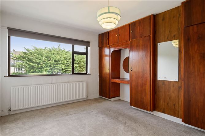 25 Woodlands Avenue, Glenageary, Cabinteely, Dublin 18