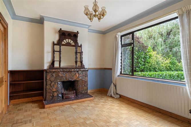25 Woodlands Avenue, Glenageary, Cabinteely, Dublin 18