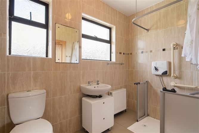 25 Woodlands Avenue, Glenageary, Cabinteely, Dublin 18