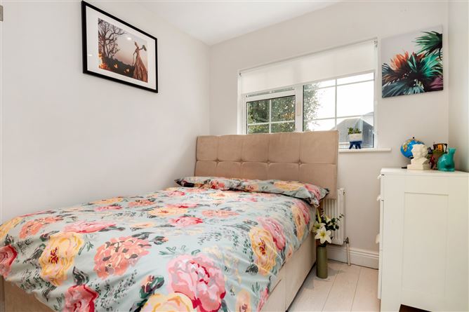 31 The Drive, Cypress Downs, Templeogue, Dublin 6W