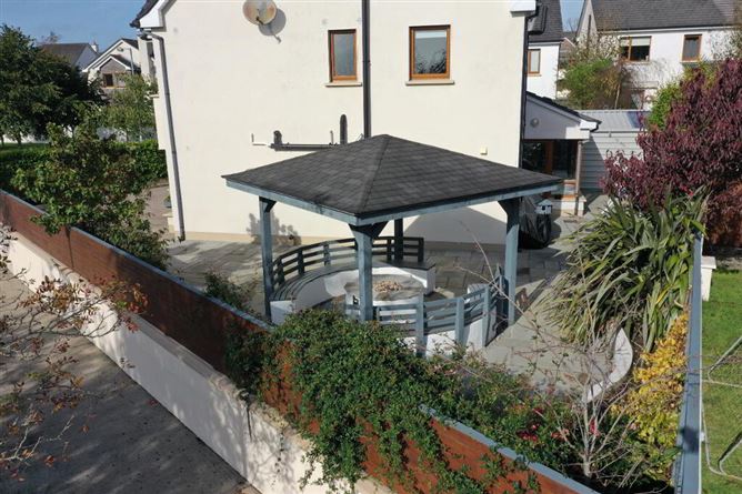 35 Ros Na H'Inse, Carrick-On-Shannon, Leitrim