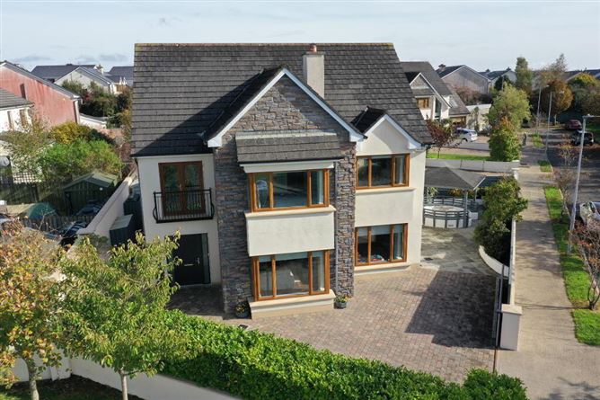 35 Ros Na H'Inse, Carrick-On-Shannon, Leitrim
