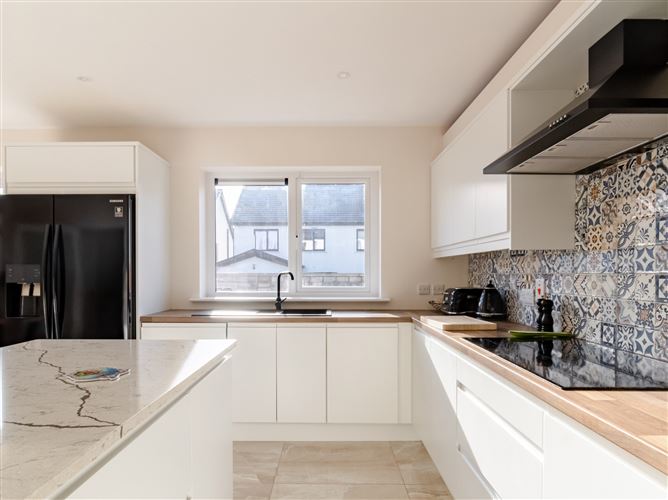 9 The Grove , Heathfield, Carriganarra , Ballincollig, Cork