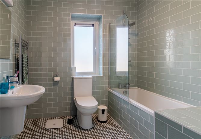 9 The Grove , Heathfield, Carriganarra , Ballincollig, Cork