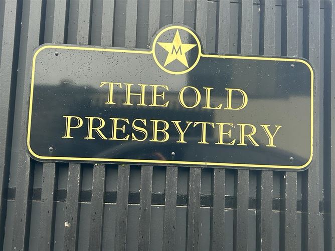 4A The Old Presbytery, Cathedral Place, Killarney, Co. Kerry