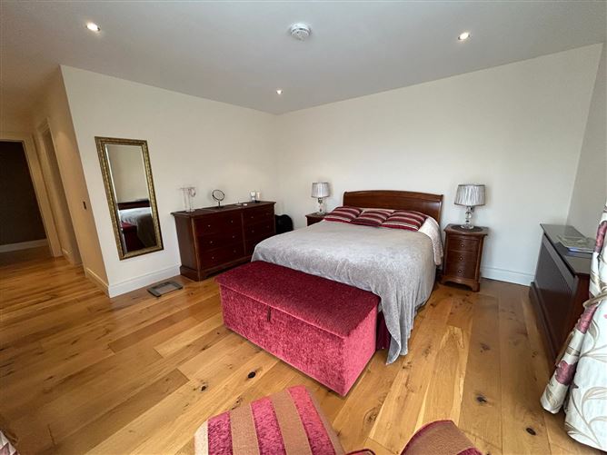 4A The Old Presbytery, Cathedral Place, Killarney, Co. Kerry