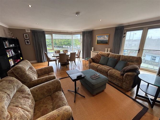 4A The Old Presbytery, Cathedral Place, Killarney, Co. Kerry