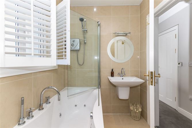 102 Bettyglen, Raheny,   Dublin 5
