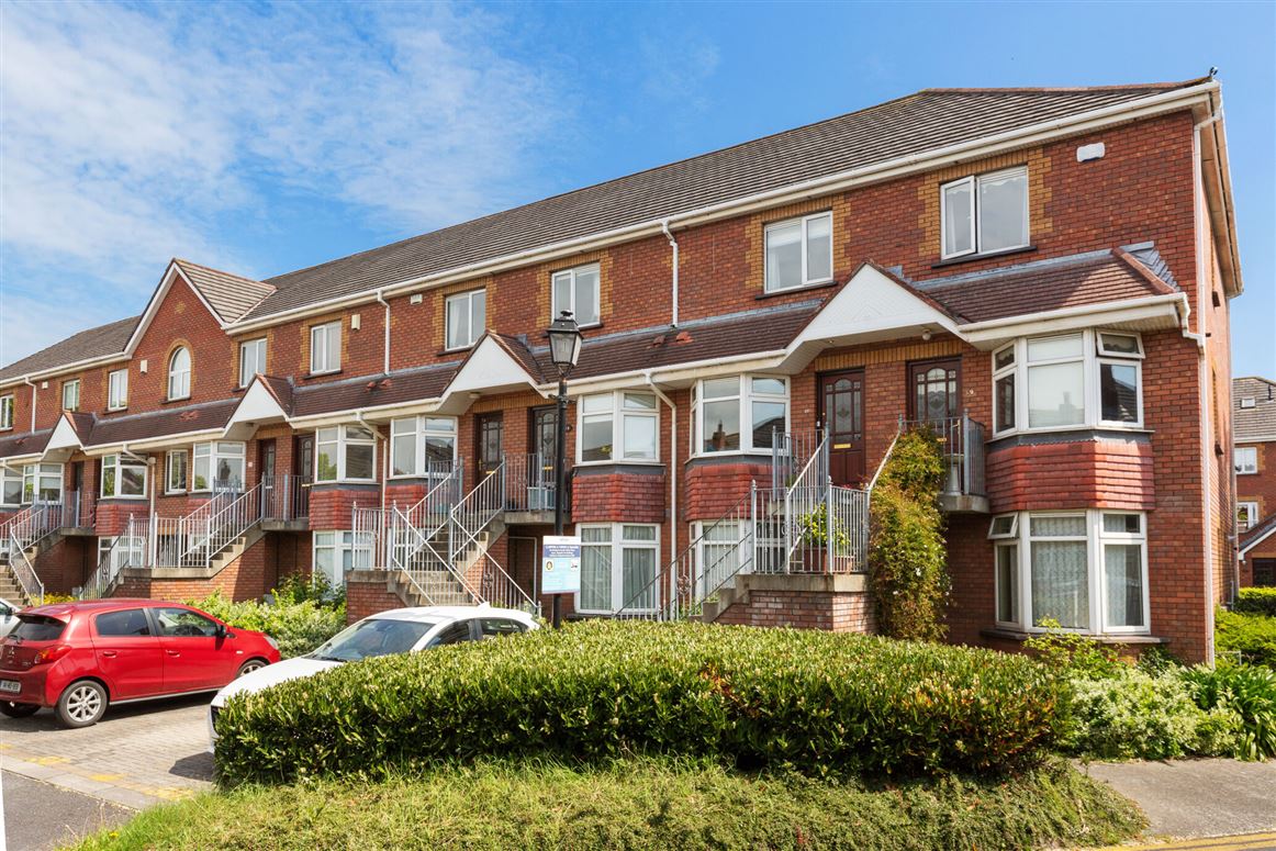 67 The Paddocks, Hybreasal, Kilmainham, Dublin 8