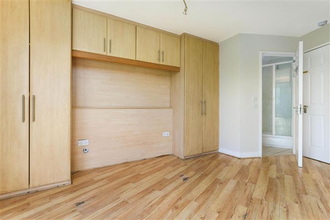 Photo 11 of 24 — 13 Walton Hall, Riverbank, Swords, County Dublin