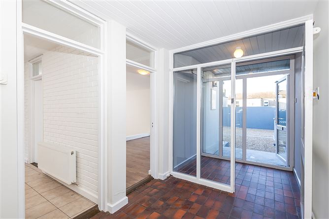 Mews 1, Rere of 10 Sandycove Avenue West, Sandycove, County Dublin