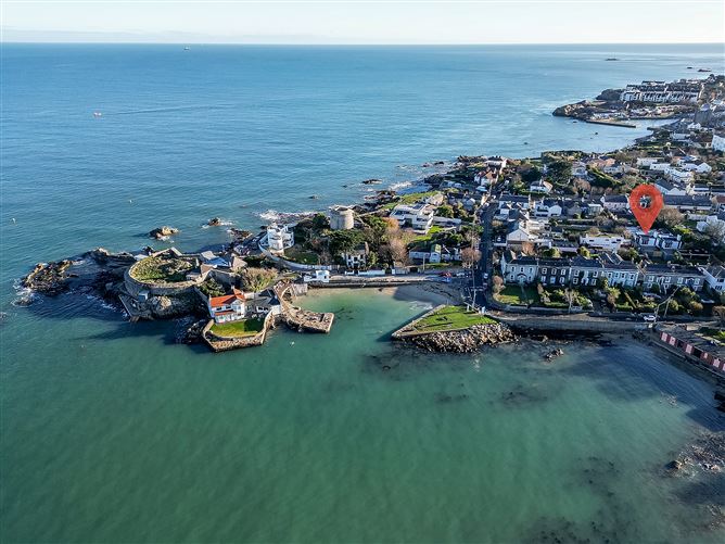 Mews 1, Rere of 10 Sandycove Avenue West, Sandycove, County Dublin