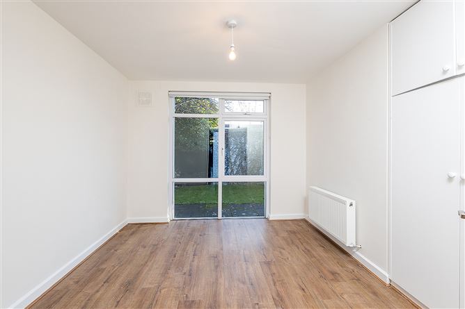 Mews 1, Rere of 10 Sandycove Avenue West, Sandycove, County Dublin