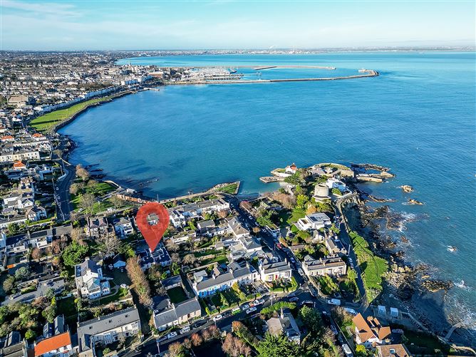 Mews 1, Rere of 10 Sandycove Avenue West, Sandycove, County Dublin