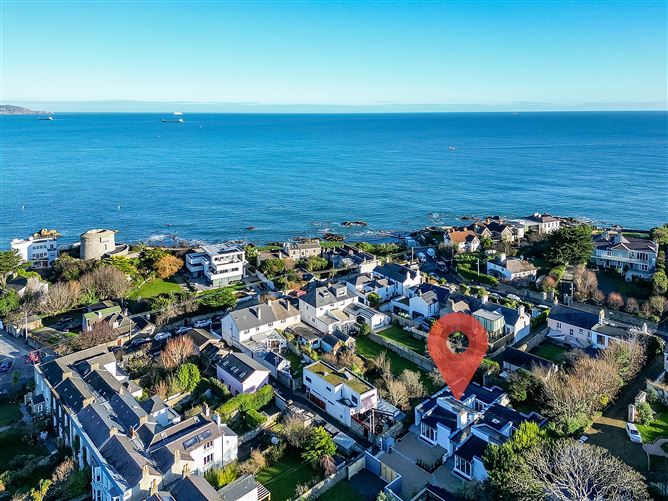 Mews 1, Rere of 10 Sandycove Avenue West, Sandycove, County Dublin